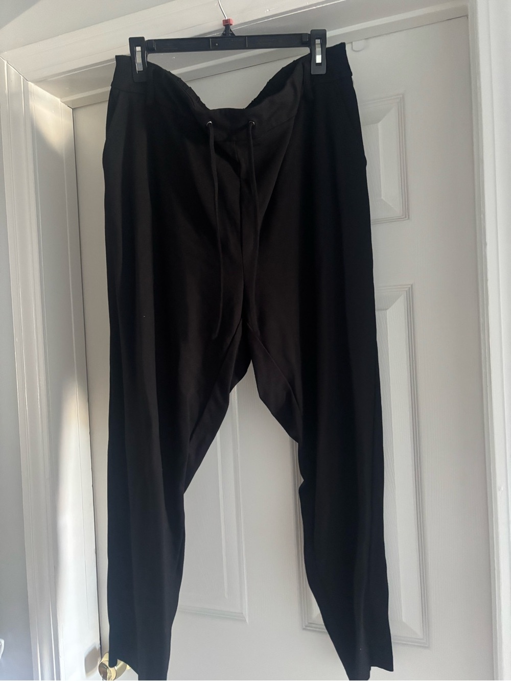Jones New York Black Elastic Waist Jogger Pants